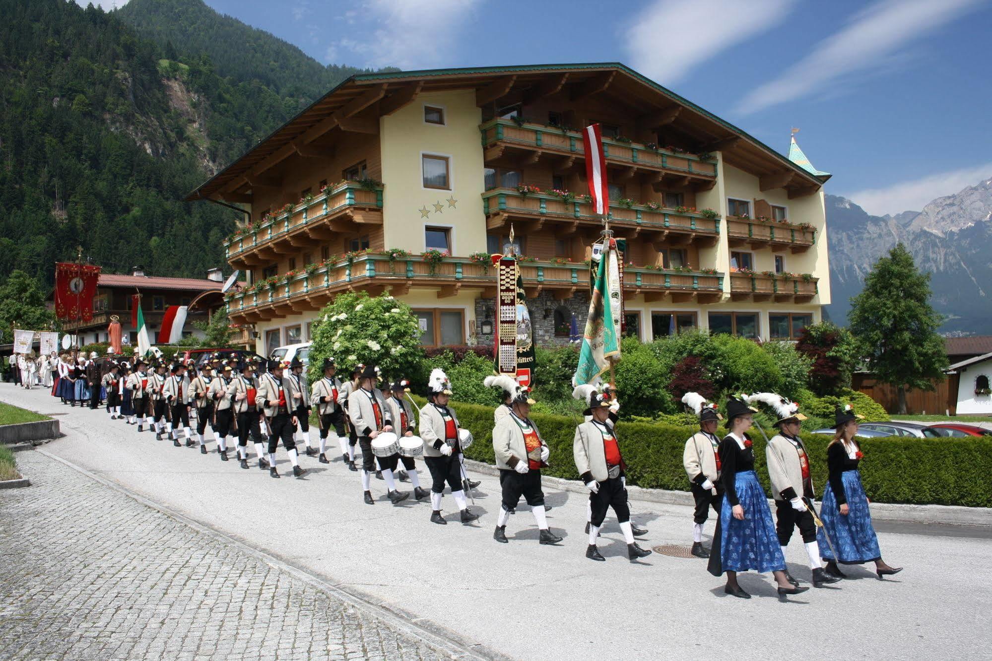 Hotel Gasthof Jaeger Zillertal Schlitters Dış mekan fotoğraf